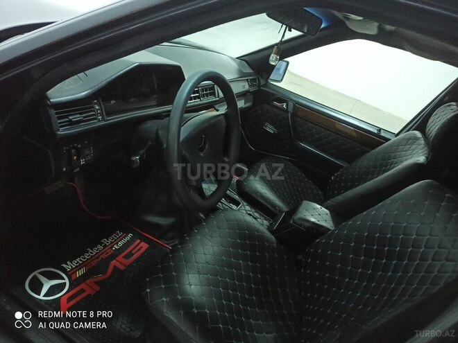 Mercedes E 250 1990, 321,800 km - 2.5 l - Bakı