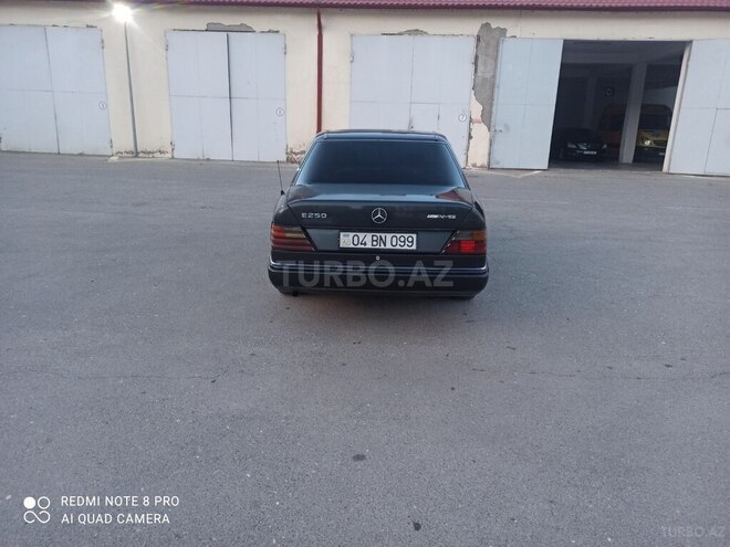 Mercedes E 250 1990, 321,800 km - 2.5 l - Bakı