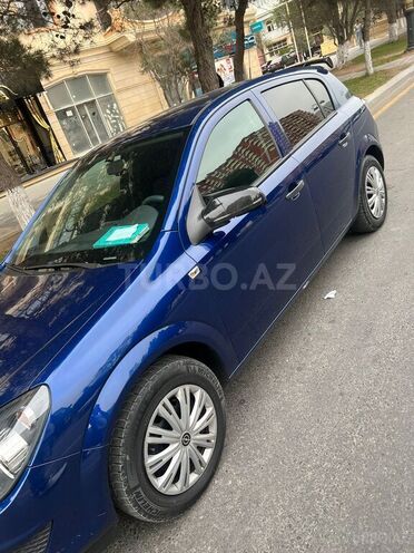 Opel Astra 2009, 280,000 km - 1.4 l - Bakı