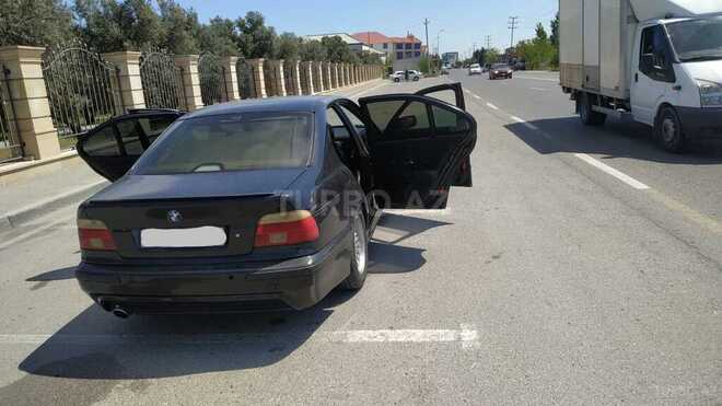 BMW 528 2000, 213,586 km - 2.8 l - Bakı
