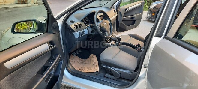 Opel Astra 2006, 167,000 km - 1.3 l - Bakı