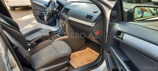 Opel Astra 2006, 167,000 km - 1.3 l - Bakı