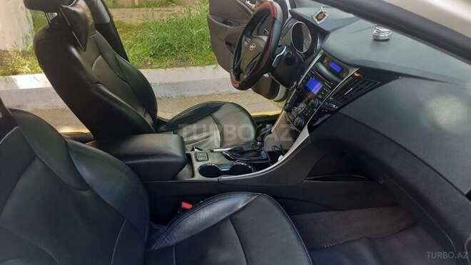 Hyundai Sonata 2012, 156,106 km - 2.0 л - Salyan