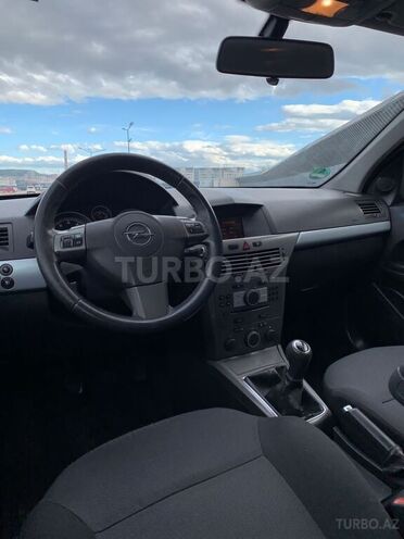 Opel Astra 2006, 157,000 km - 1.4 l - Gəncə