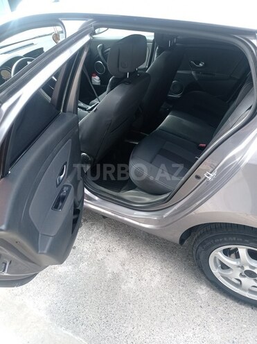 Renault Megane 2009, 300,000 km - 1.5 l - Gəncə