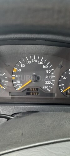 Mercedes C 200 1998, 197,680 km - 2.0 l - Qazax