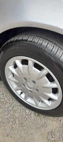 Mercedes C 200 1998, 197,680 km - 2.0 l - Qazax