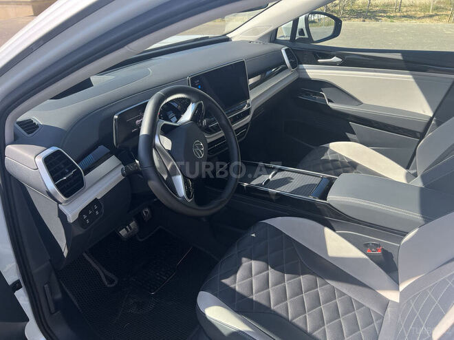 Volkswagen ID.6 2022, 23,000 km - 0.0 л - Bakı
