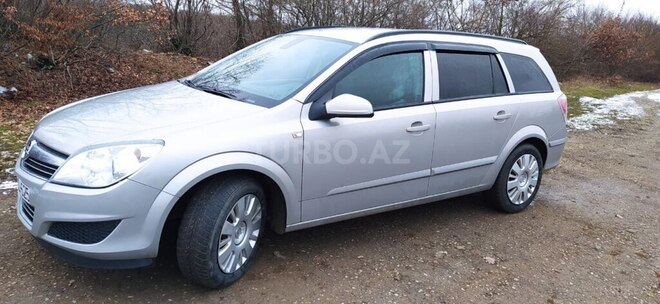 Opel Astra 2008, 220,000 km - 1.4 l - Qusar
