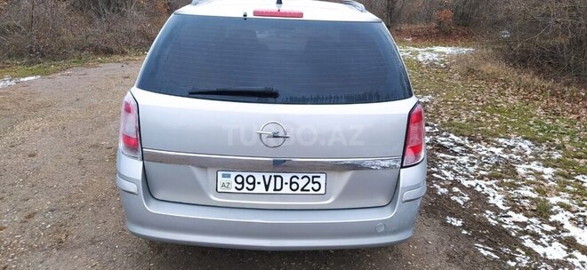 Opel Astra 2008, 220,000 km - 1.4 l - Qusar