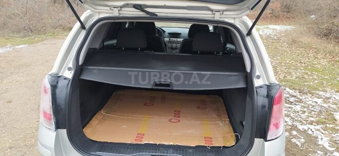 Opel Astra 2008, 220,000 km - 1.4 l - Qusar