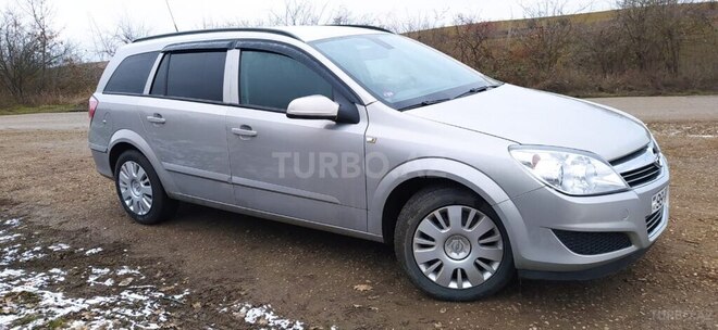 Opel Astra 2008, 220,000 km - 1.4 l - Qusar