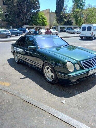 Mercedes E 320 2000, 503,000 km - 3.2 l - Bakı