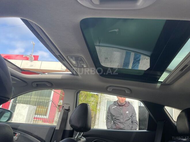 Hyundai ix35 2012, 110,000 km - 2.0 l - Bakı