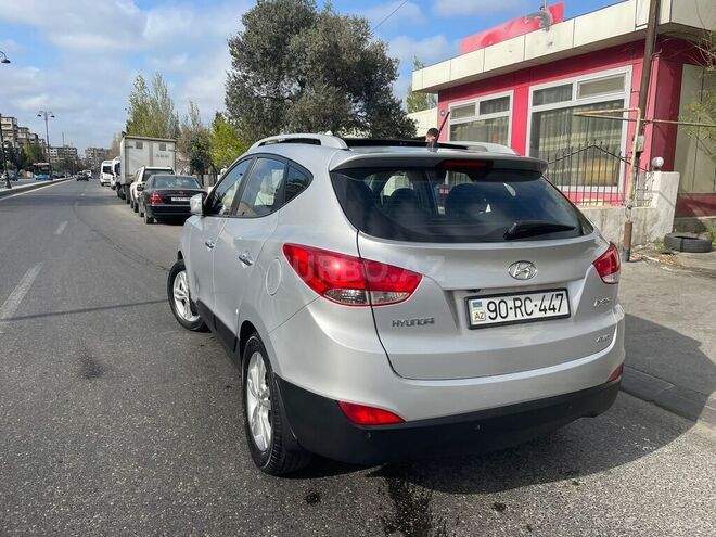 Hyundai ix35 2012, 110,000 km - 2.0 l - Bakı