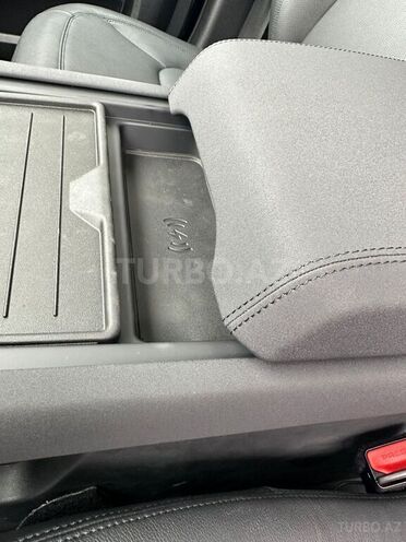 Land Rover Defender 2022, 11,000 km - 2.0 l - Bakı