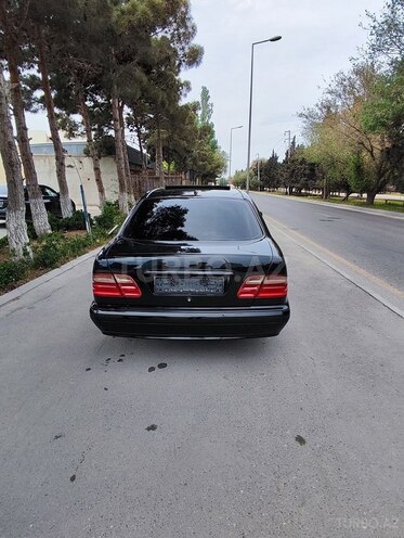 Mercedes E 240 2000, 350,000 km - 2.6 l - Bakı