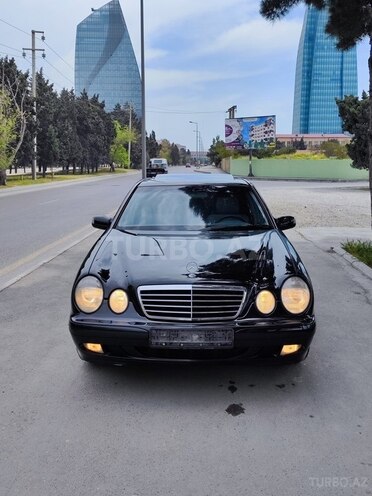 Mercedes E 240 2000, 350,000 km - 2.6 l - Bakı