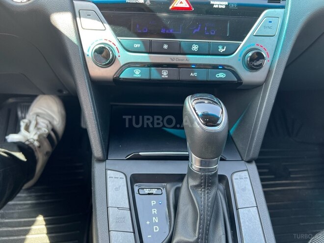 Hyundai Elantra 2016, 119,000 km - 2.0 l - Bakı
