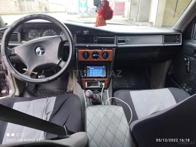 Mercedes 190 1999, 652,390 km - 2.0 л - Bakı