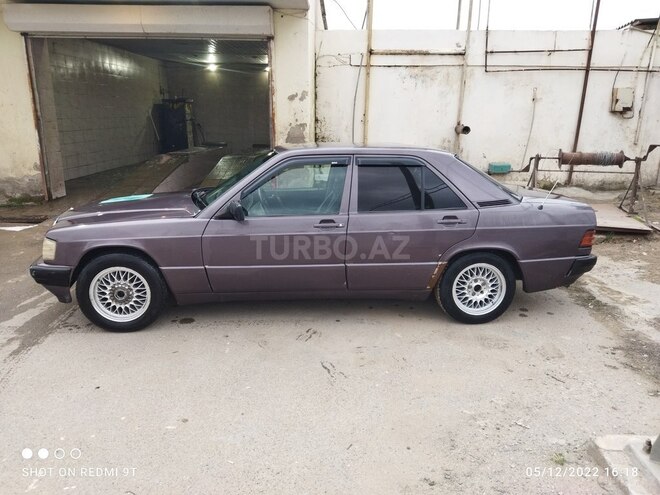 Mercedes 190 1999, 652,390 km - 2.0 л - Bakı