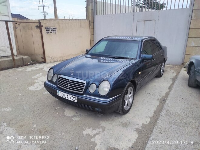 Mercedes E 230 1996, 123,500 km - 2.3 l - Bakı