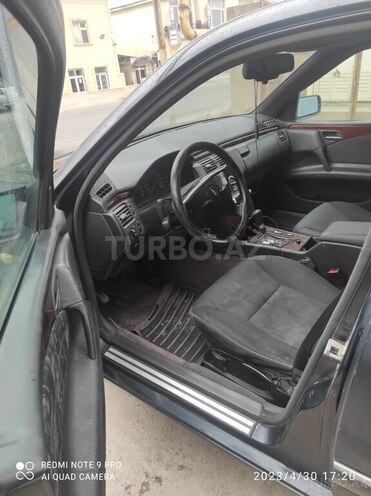 Mercedes E 230 1996, 123,500 km - 2.3 l - Bakı