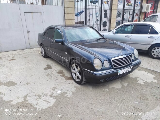 Mercedes E 230 1996, 123,500 km - 2.3 l - Bakı