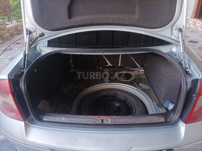 Volkswagen Passat 2002, 405,000 km - 1.8 l - Bakı