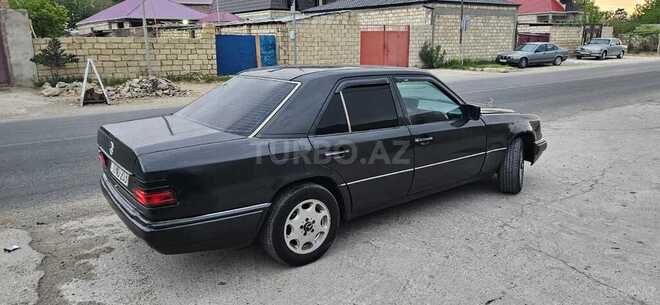 Mercedes E 250 1994, 252,525 km - 2.5 l - Xırdalan