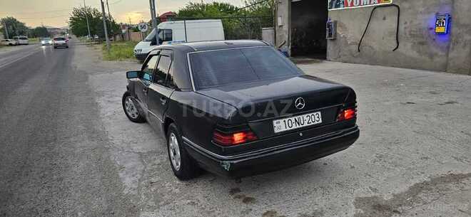 Mercedes E 250 1994, 252,525 km - 2.5 l - Xırdalan
