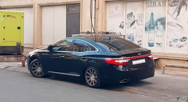 Hyundai Grandeur 2011, 233,000 km - 2.4 l - Bakı