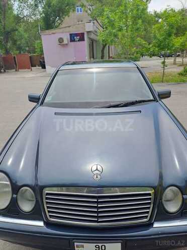 Mercedes E 200 1999, 600,000 km - 2.0 l - Sumqayıt