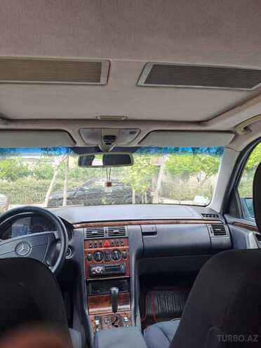 Mercedes E 200 1999, 600,000 km - 2.0 l - Sumqayıt
