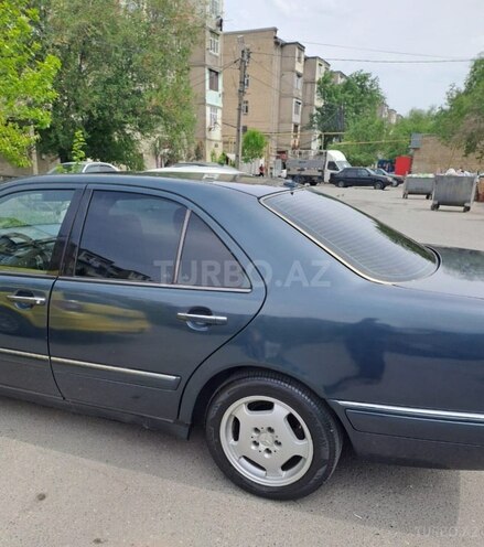 Mercedes E 200 1999, 600,000 km - 2.0 l - Sumqayıt