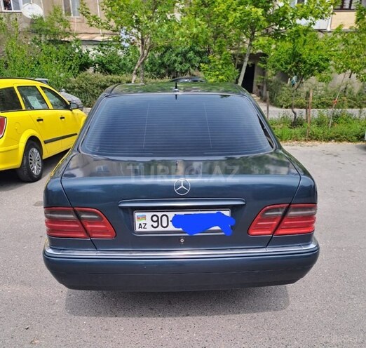 Mercedes E 200 1999, 600,000 km - 2.0 l - Sumqayıt