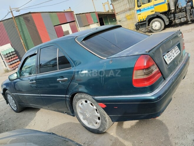 Mercedes C 250 1995, 250,000 km - 2.5 l - Bakı