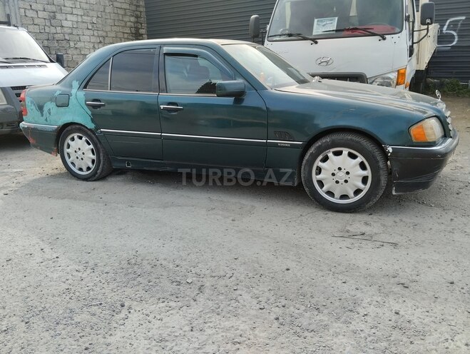 Mercedes C 250 1995, 250,000 km - 2.5 l - Bakı