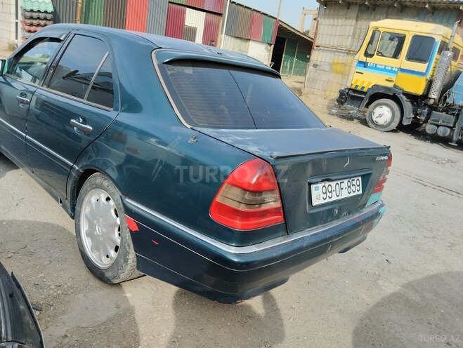 Mercedes C 250 1995, 250,000 km - 2.5 l - Bakı