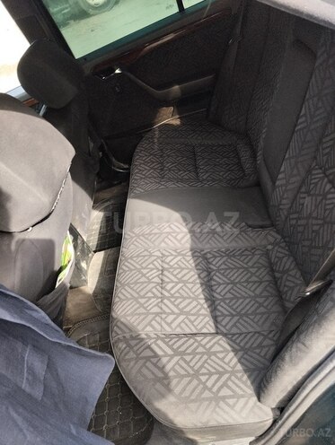 Mercedes C 250 1995, 250,000 km - 2.5 l - Bakı