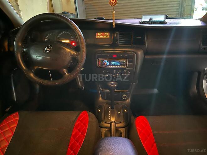 Opel Vectra 2001, 242,000 km - 1.6 l - Bakı