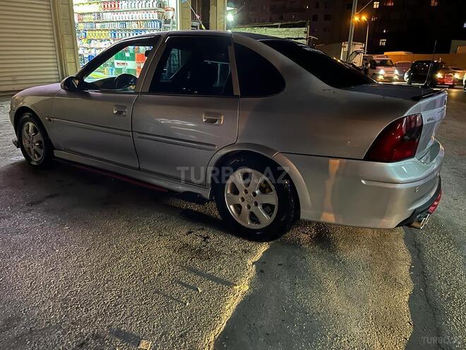 Opel Vectra 2001, 242,000 km - 1.6 l - Bakı