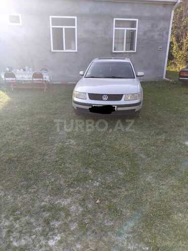 Volkswagen Passat 1999, 189,000 km - 2.0 l - Şəki
