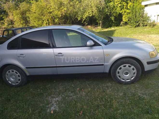 Volkswagen Passat 1999, 189,000 km - 2.0 l - Şəki