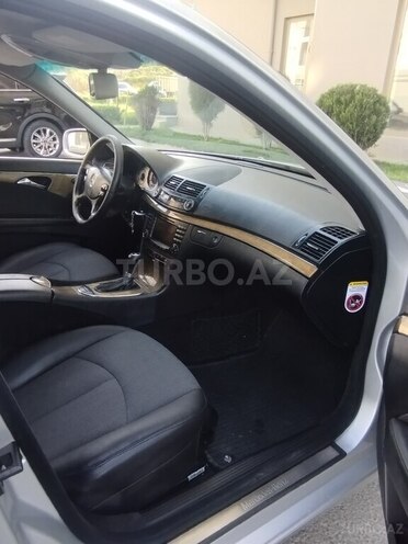 Mercedes E 220 2006, 315,000 km - 2.2 l - Bakı