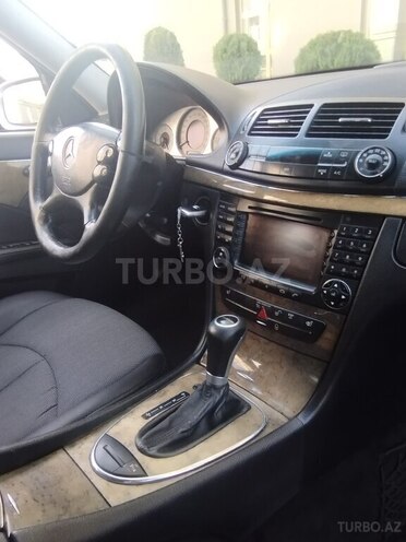 Mercedes E 220 2006, 315,000 km - 2.2 l - Bakı