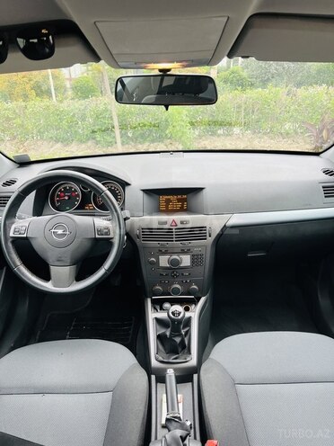 Opel Astra 2006, 146,400 km - 1.4 l - Zaqatala