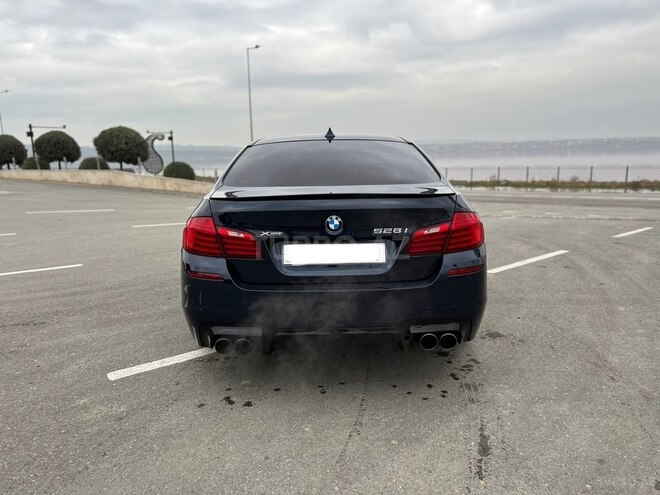 BMW 528 2015, 180,000 km - 2.0 l - Bakı