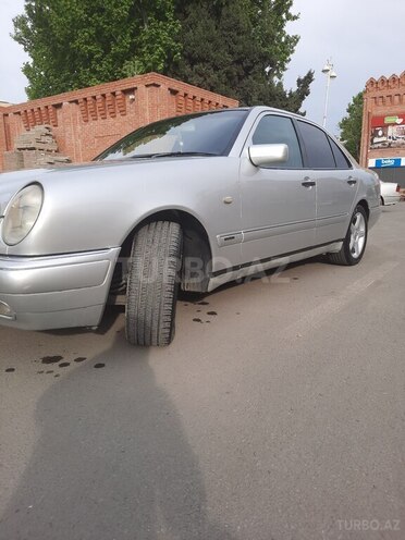 Mercedes E 240 1998, 340,000 km - 2.4 л - Gəncə