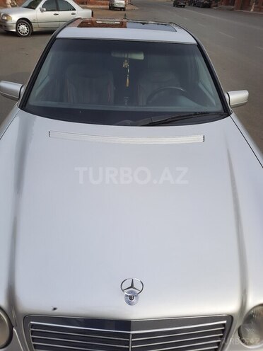 Mercedes E 240 1998, 340,000 km - 2.4 л - Gəncə